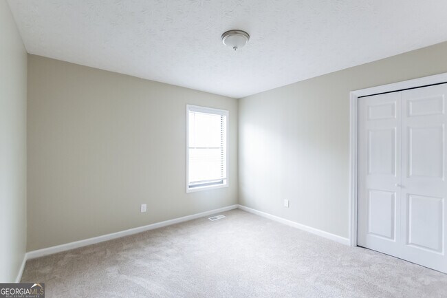 Building Photo - 2459 Chauncey Ln