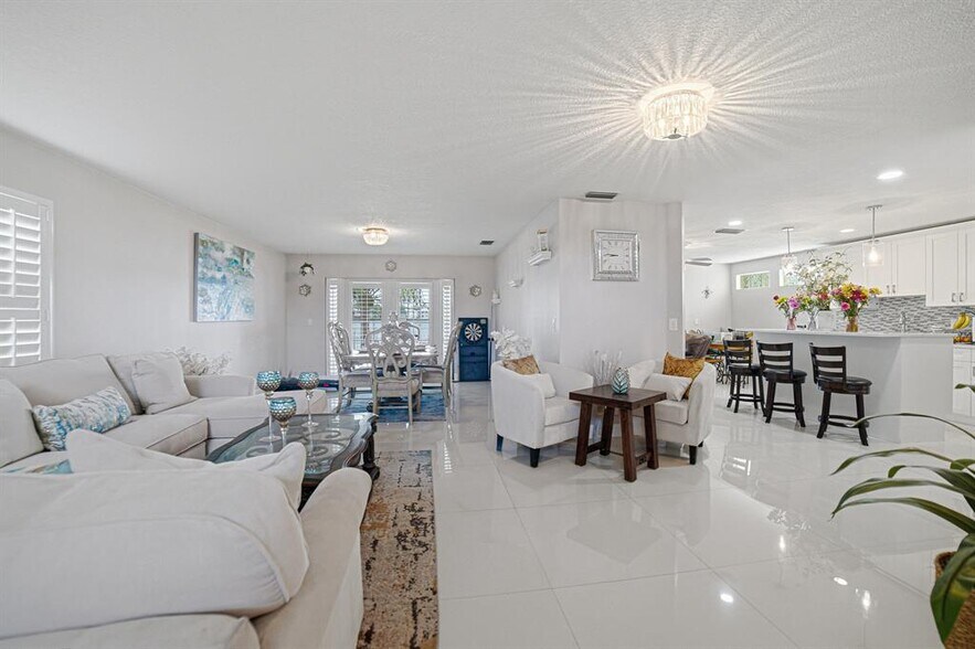 Building Photo - 6466 Buena Vista Dr