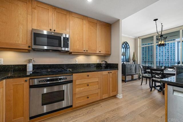 Building Photo - 700 W Harbor Dr