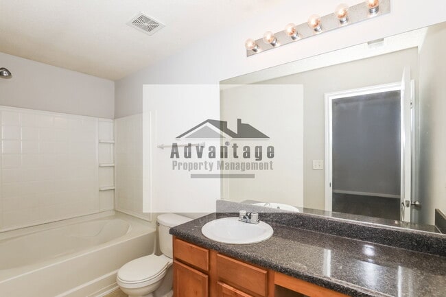 Building Photo - 107 Bagby Ct