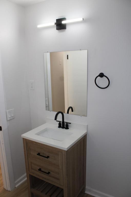 Building Photo - 18008 E 27 St S