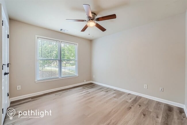 Building Photo - 104 Manous Drive