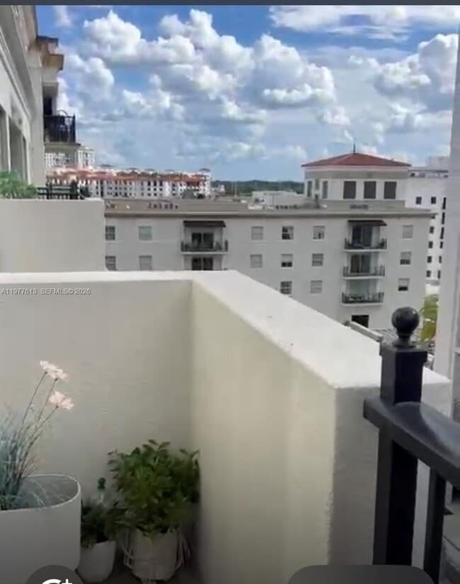 Building Photo - 4100 Salzedo St