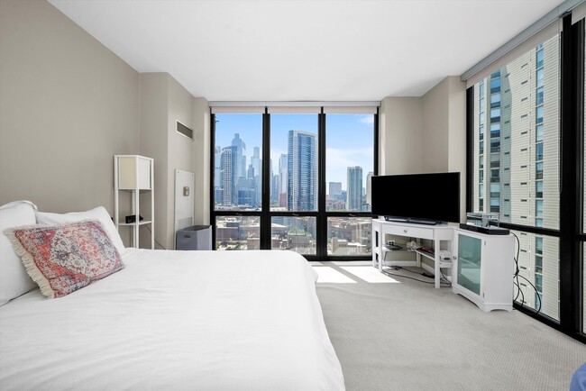 Building Photo - 435 W Erie St