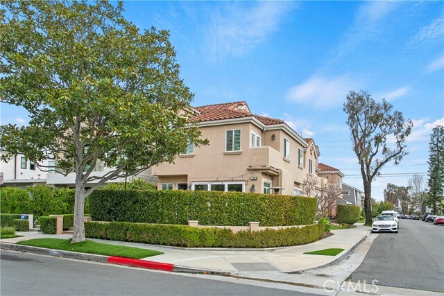 Building Photo - 500 Marigold Ave
