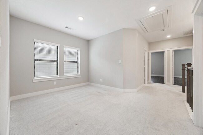 Building Photo - 15156 Parkland Canyon Dr