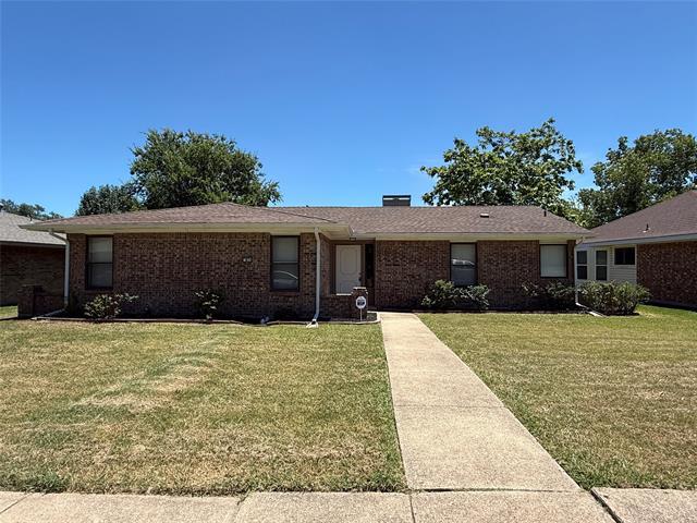 Primary Photo - 814 Villa Ridge Dr