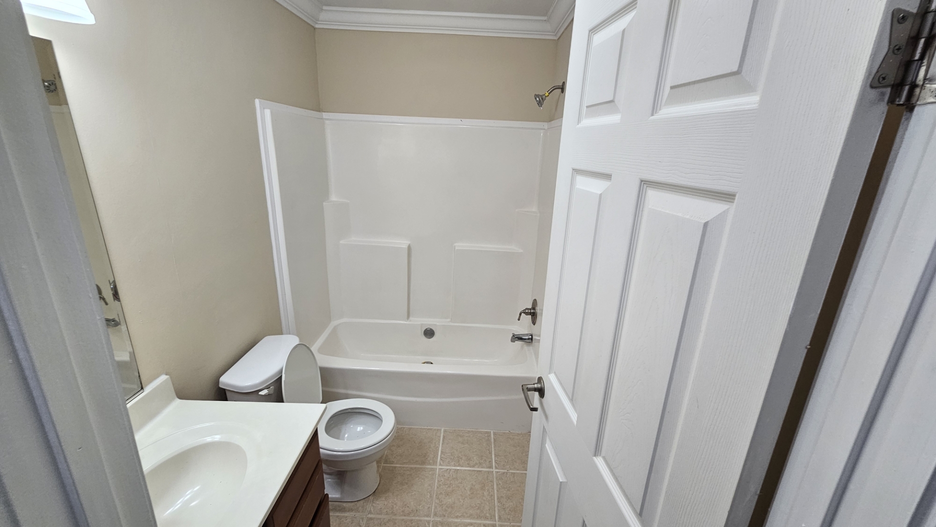 Shared Full Bath - 126 Meadows Ln