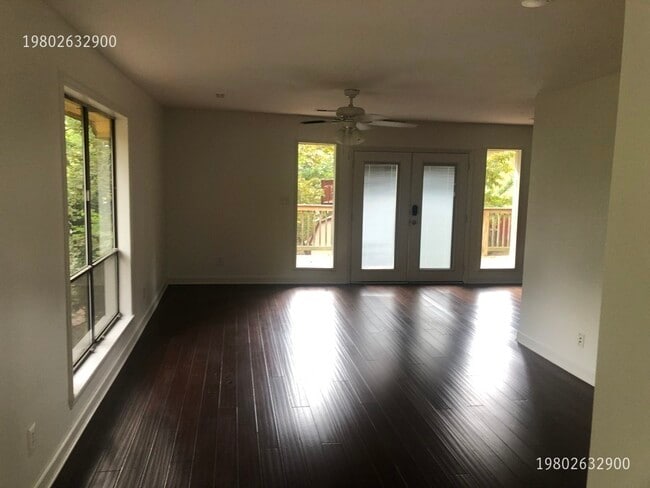 Building Photo - 3117 Point Clear Dr