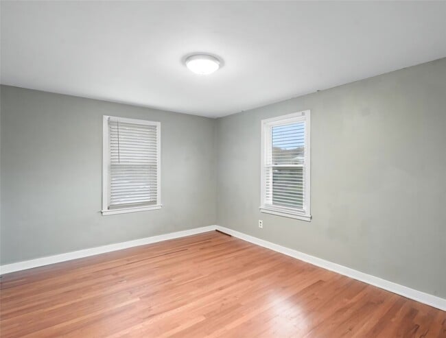 Building Photo - 119 Lincoln Ave