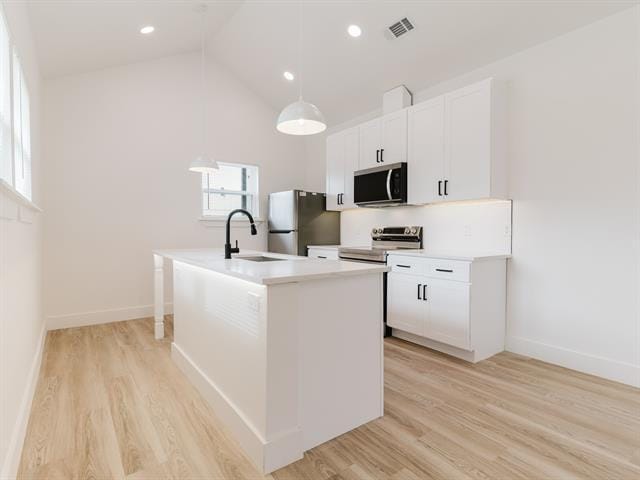 Building Photo - 1007 Strickland St