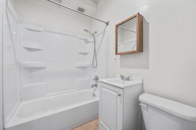 Building Photo - Pre- Lease August 2026 - UA Bungalow