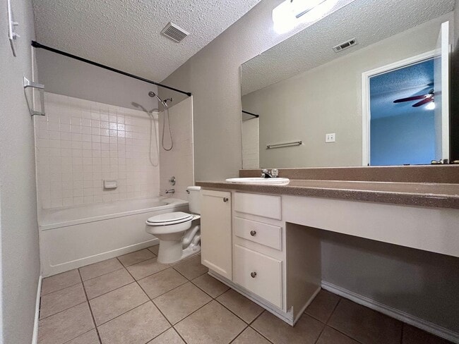 Building Photo - 3647 Bass Loop