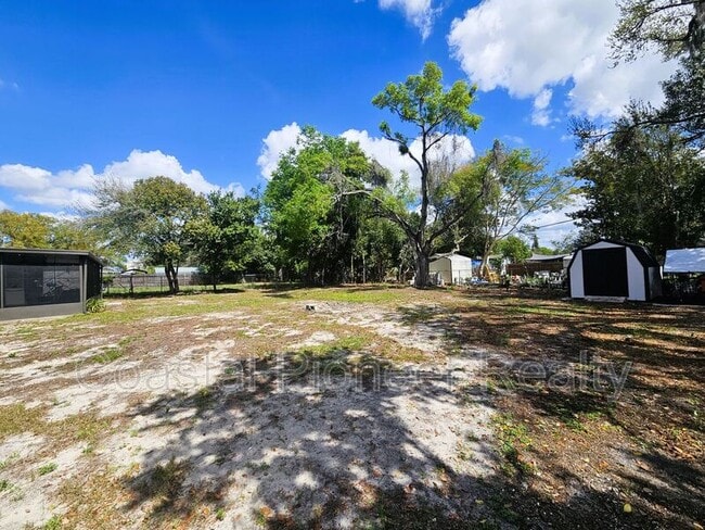 Building Photo - 8711 N Wick Pl