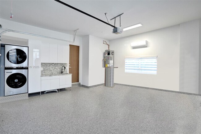 Building Photo - 20824 NE 37th Ave