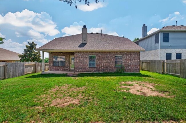 Building Photo - 4489 Western Lake Dr