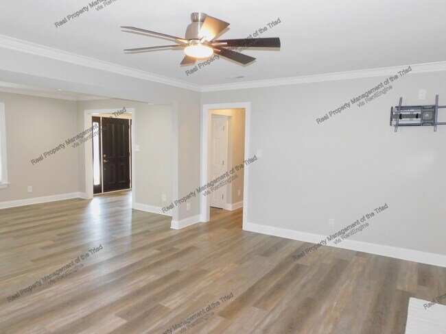 Building Photo - 507 Arrowhead Dr