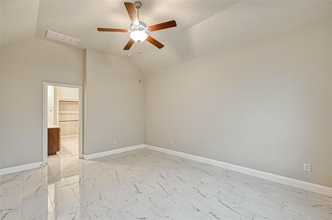 Building Photo - 25919 Aura Lake Ln