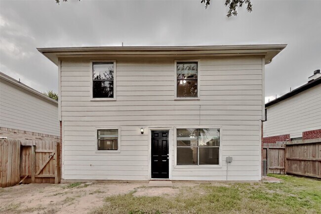 Building Photo - 3723 Hidden Brook Ln