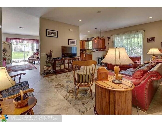 Building Photo - 4427 NW 41st Pl