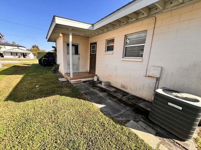 Building Photo - 1502 Michigan Ave