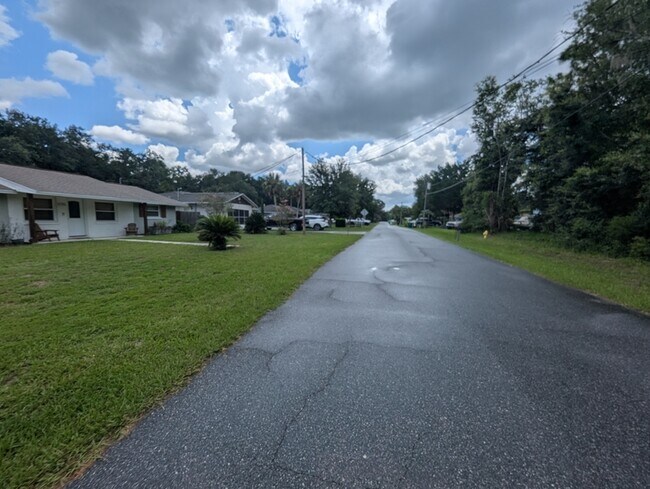 Building Photo - 9705 W Pimpernel Ln