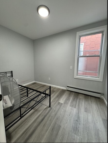 Building Photo - 91 Stevens Ave