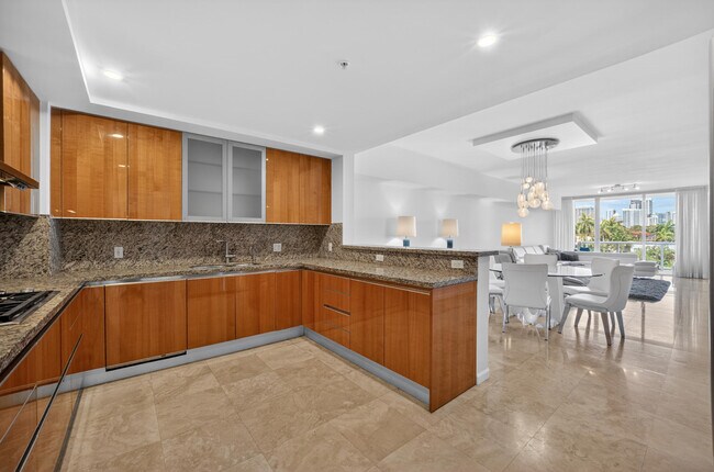 Building Photo - 45 Hendricks Isle