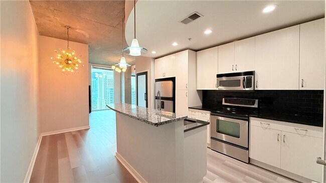 Building Photo - 860 Peachtree St NE