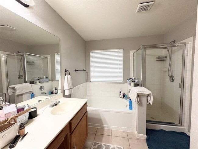 Building Photo - 2204 Bakers Way