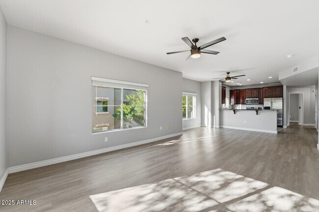 Building Photo - 5350 E Deer Valley Dr