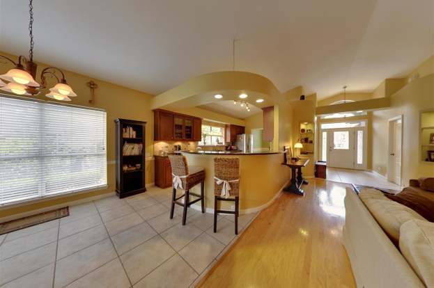 Building Photo - 9945 Rail Cir