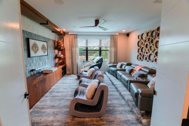 Building Photo - 8305 Fishhawk Falls Ct