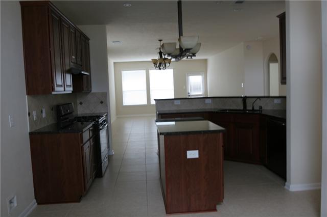 Building Photo - 20114 Breezy Oak Ct