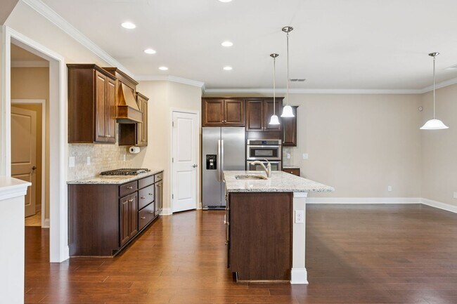 Building Photo - Sparkling clean 4 bedroom home in Spring H...