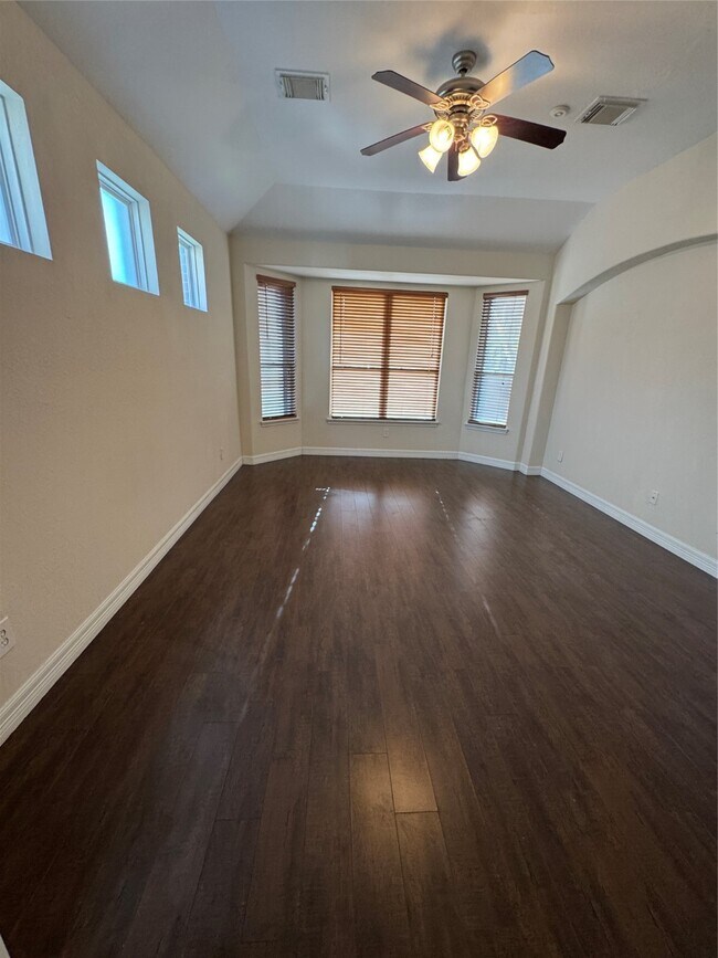 Building Photo - 6003 Marble Hollow Ln