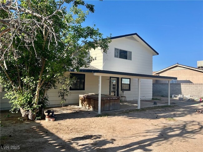 Building Photo - 3914 El Paso Dr