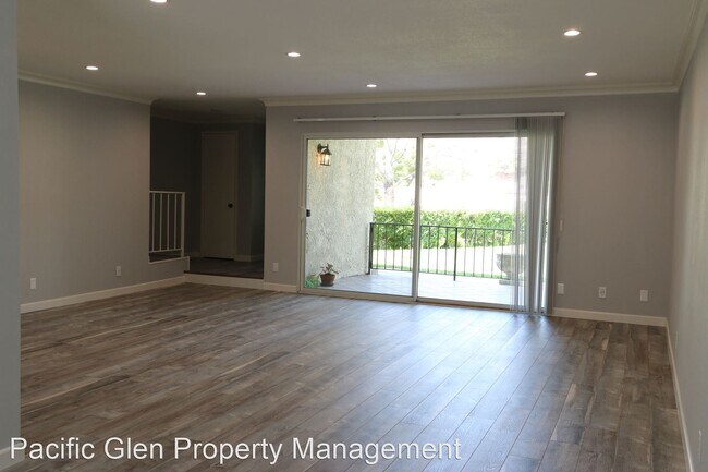 Building Photo - 3 br, 2.5 bath House - 7903 Via Magdalena