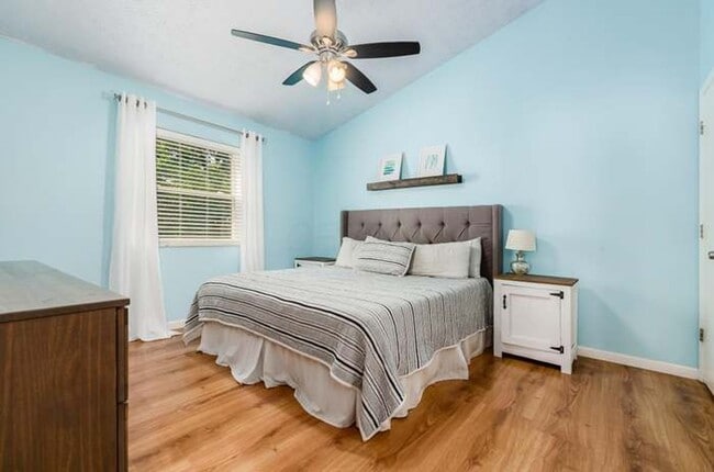 Building Photo - 3539 Westbay Dr