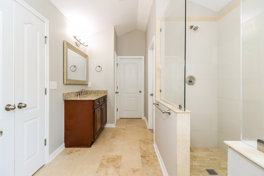Building Photo - 6682 Silk Tree Pointe