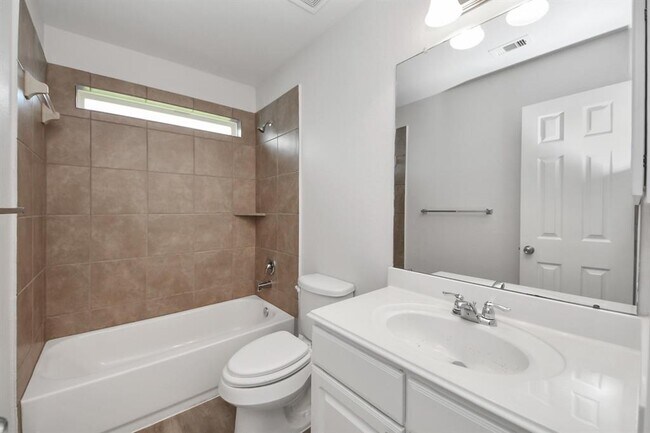 Building Photo - 15218 Taos Creek Ct