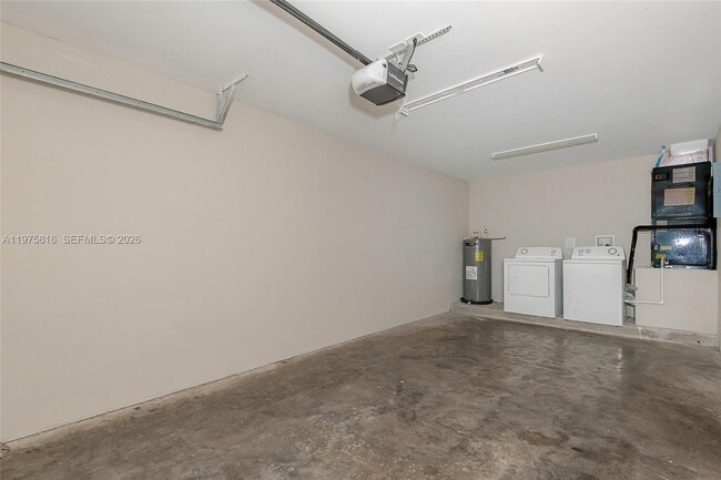 Building Photo - 813 NW 3rd Ave