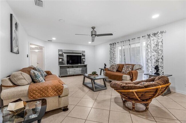 Building Photo - 4259 Taurus Dr