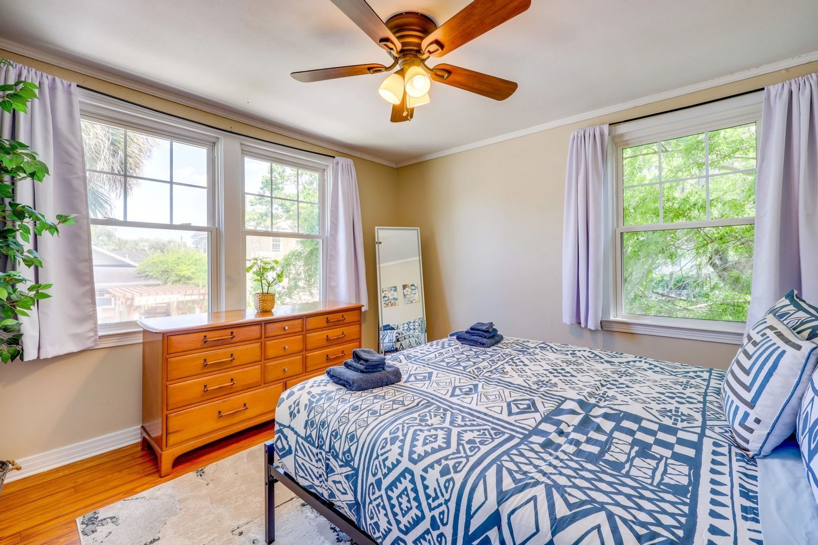 Building Photo - 1644 Naldo Ave