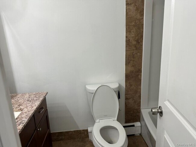 Building Photo - 3 Hook Rd