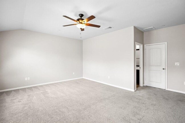 Building Photo - 516 E Slaughter Ln