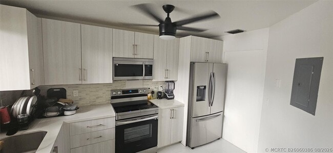Building Photo - 2262 Discovery Cir W