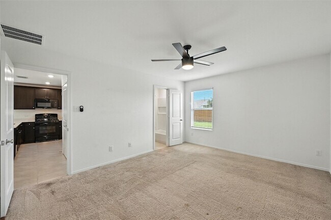 Building Photo - 2733 Slatewood Dr