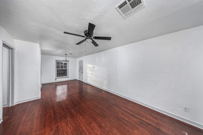 Building Photo - 1414 NW 23rd St