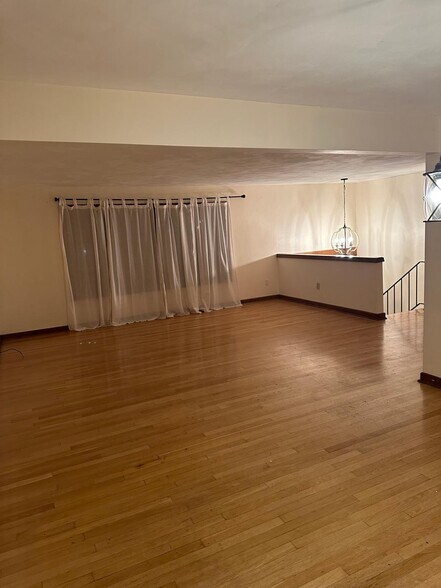 Building Photo - 4152 Marietta Dr